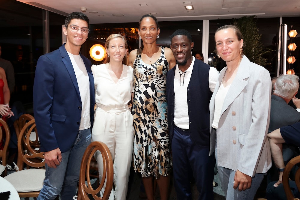 thomas%20chirault%20lisa%20herbelin%20dany%20dann%20manon%20genest%20christine%20aaron%20